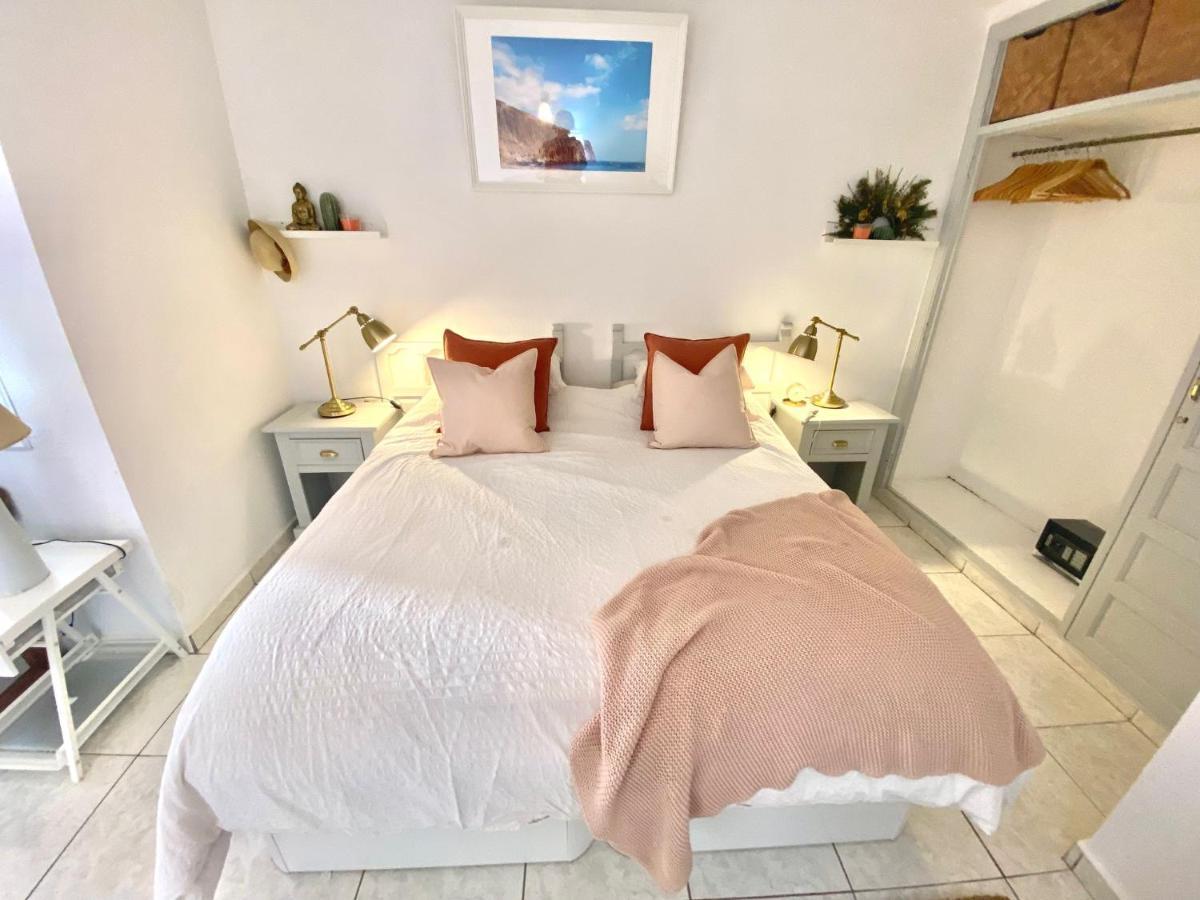 Sea View Penthouse With Large Terrace Apartman Los Cristianos  Kültér fotó