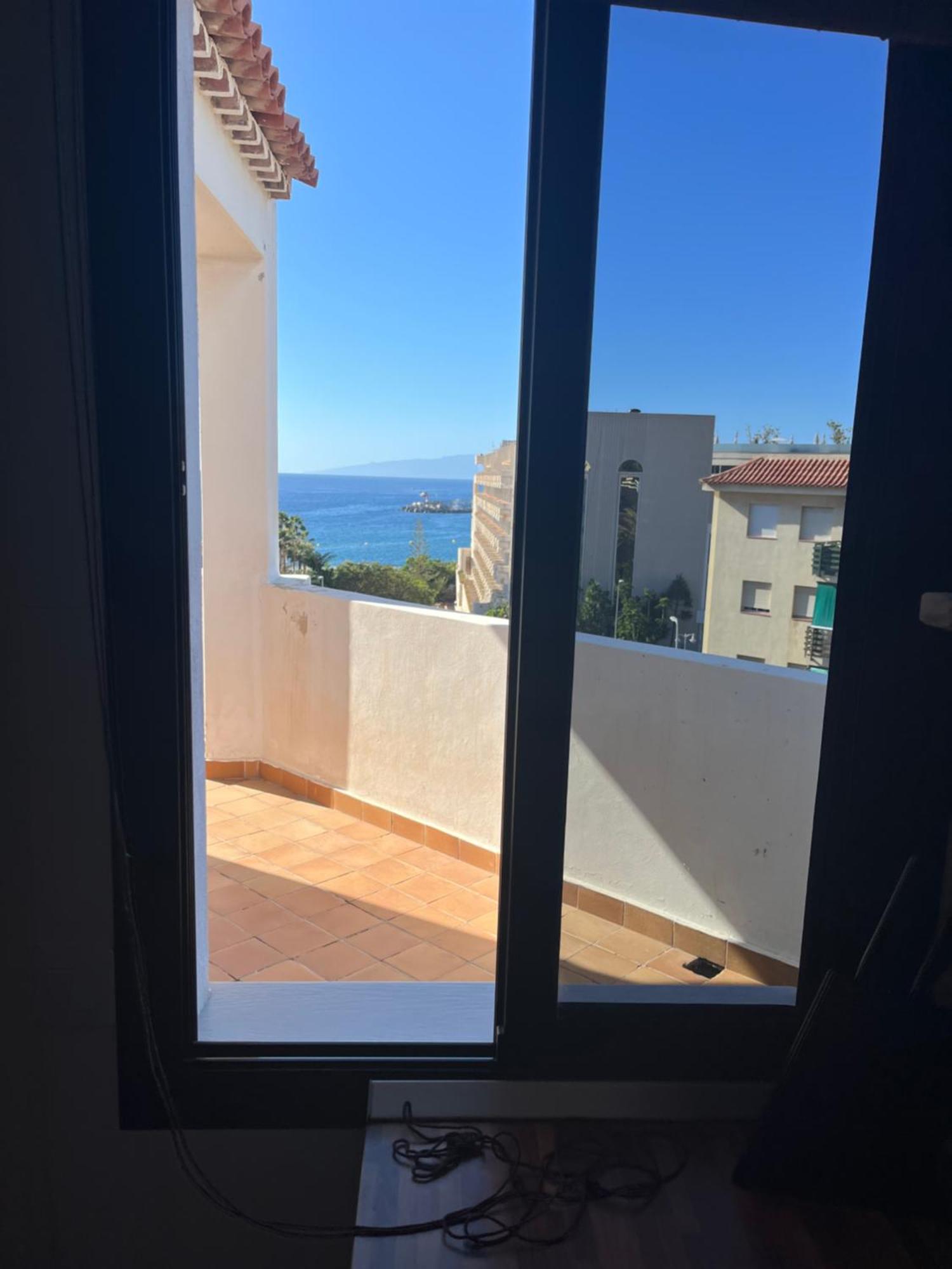 Sea View Penthouse With Large Terrace Apartman Los Cristianos  Kültér fotó
