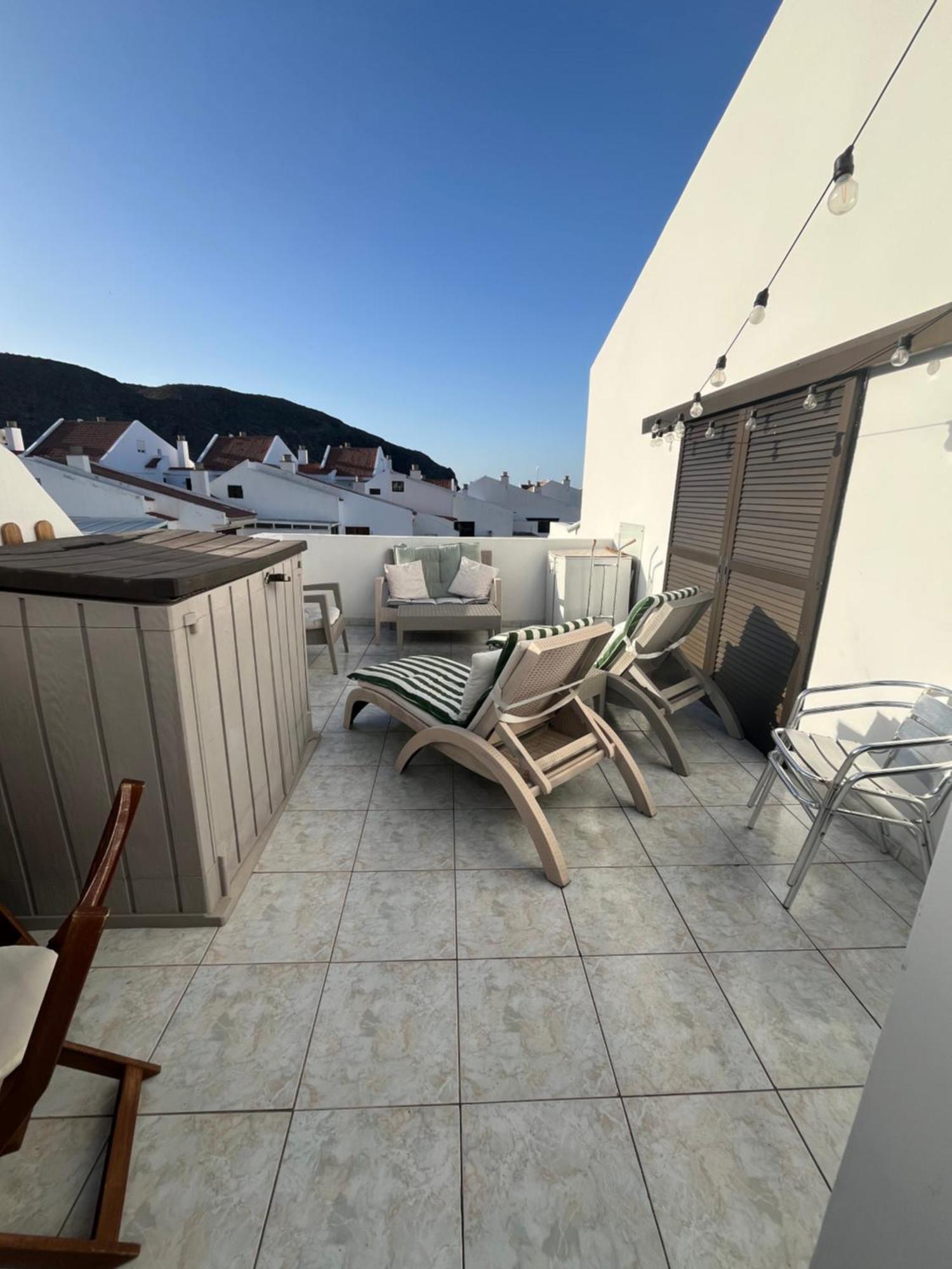 Sea View Penthouse With Large Terrace Apartman Los Cristianos  Kültér fotó
